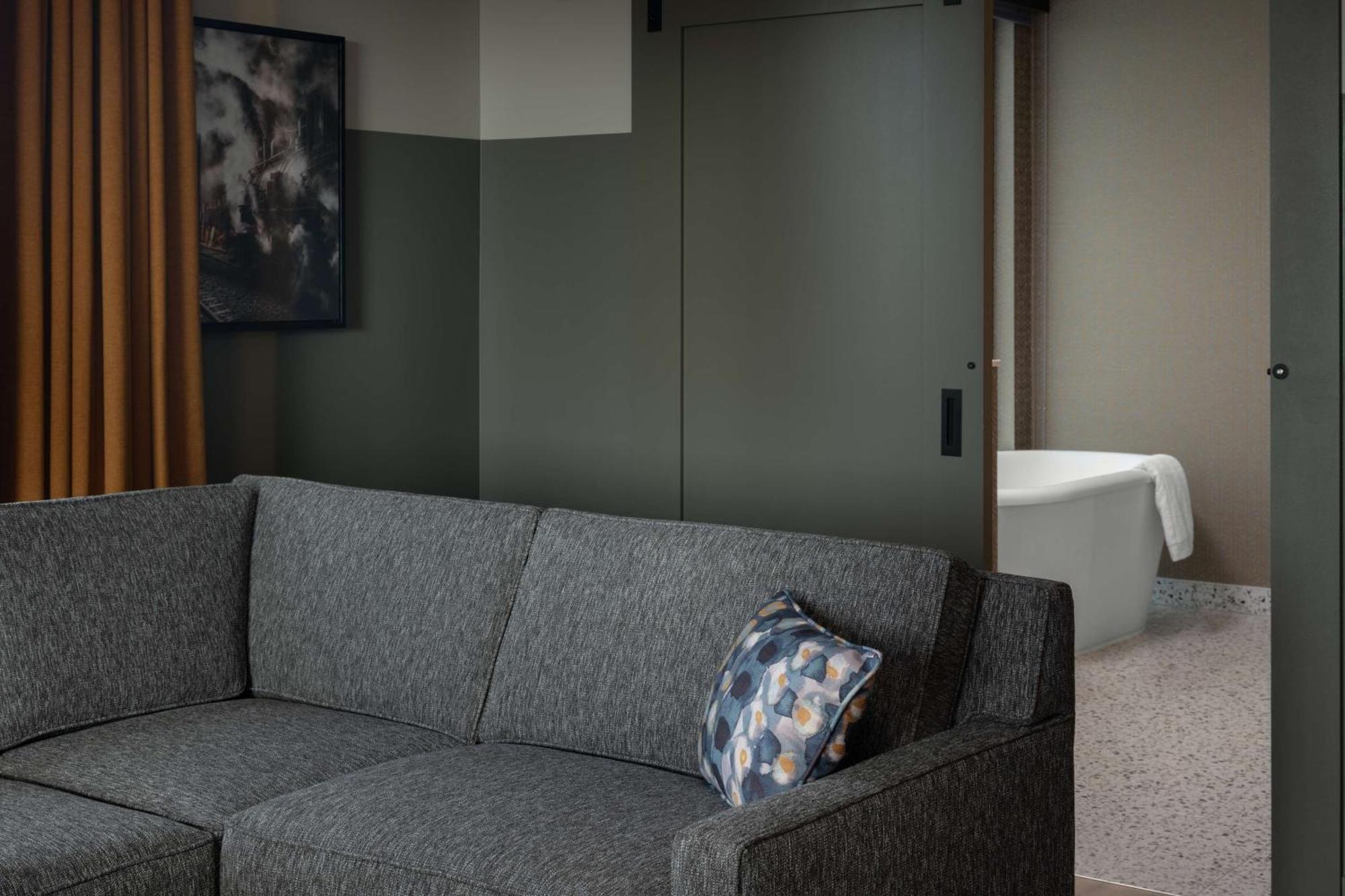 Hotel Nickel Plate Fishers, Tapestry Collection By Hilton Exterior foto